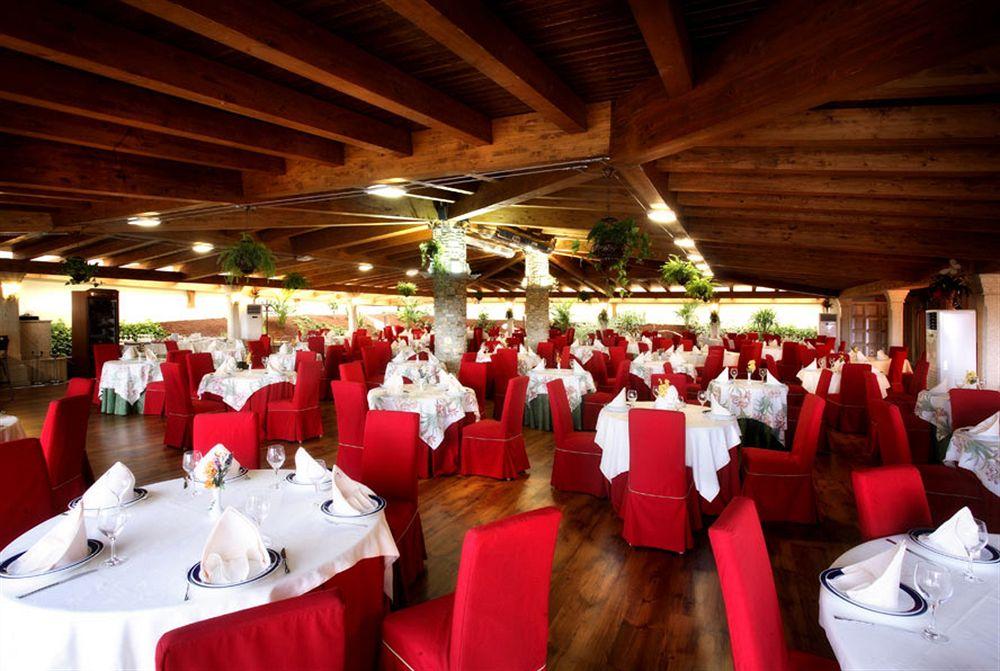 Complejo Aldeola Bed and Breakfast Malpica Buitenkant foto